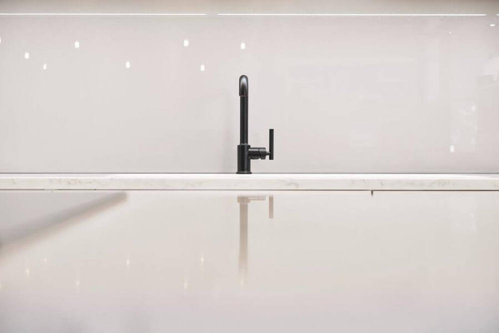 Kitchen Colours - Glossy White Kitchens Image